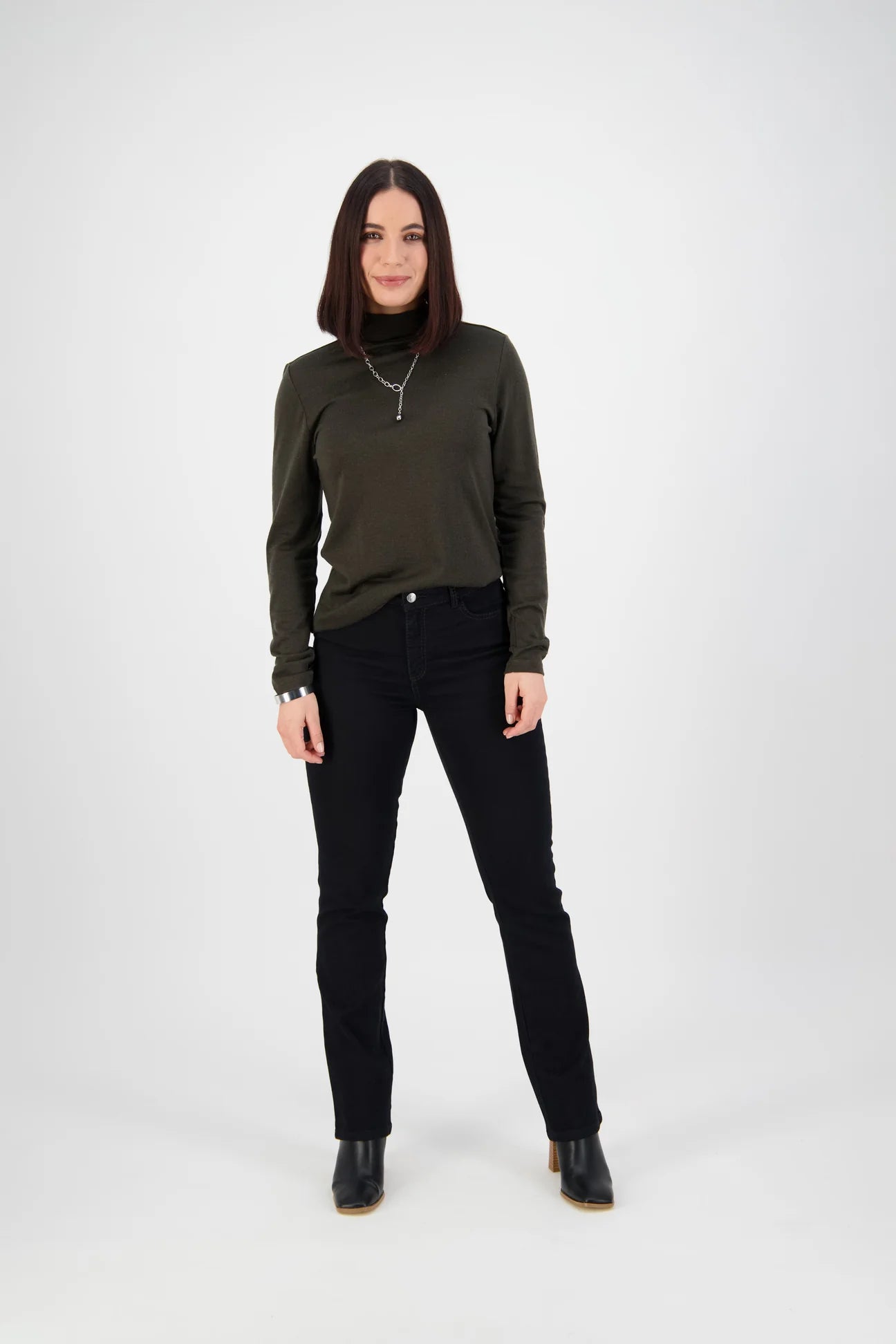 Straight Leg Full Length Jean Black Denim