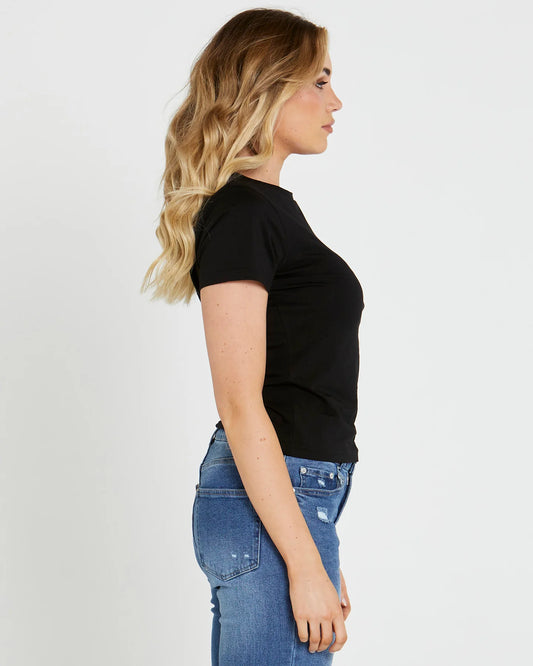 Chloe Basic Tee Black
