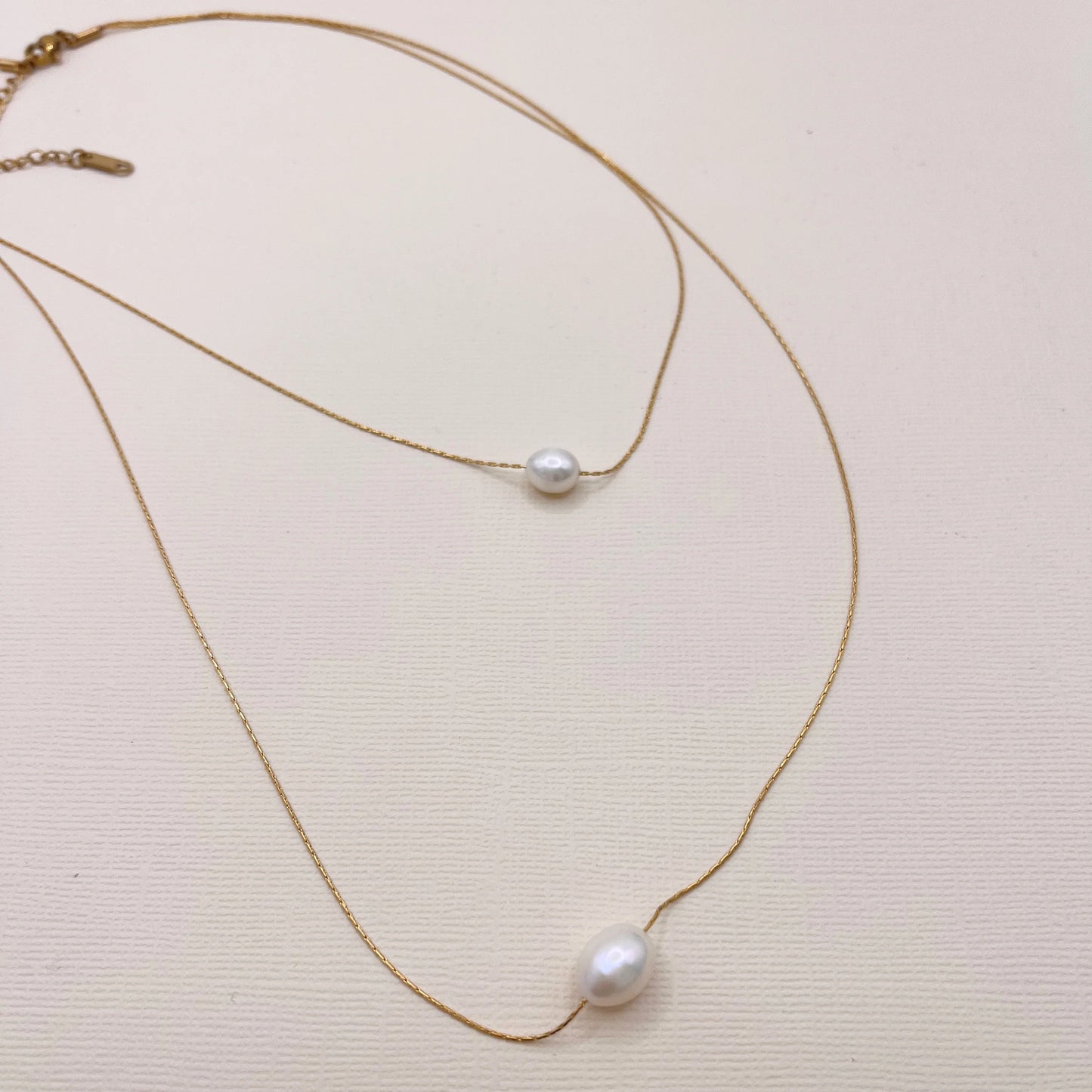 Leila Pearl Necklace Gold