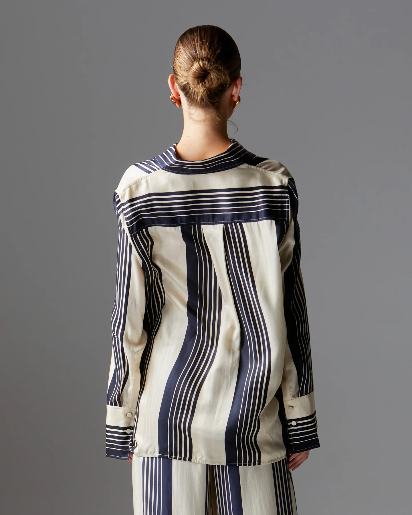 Heartstopper Shirt Navy Stripe