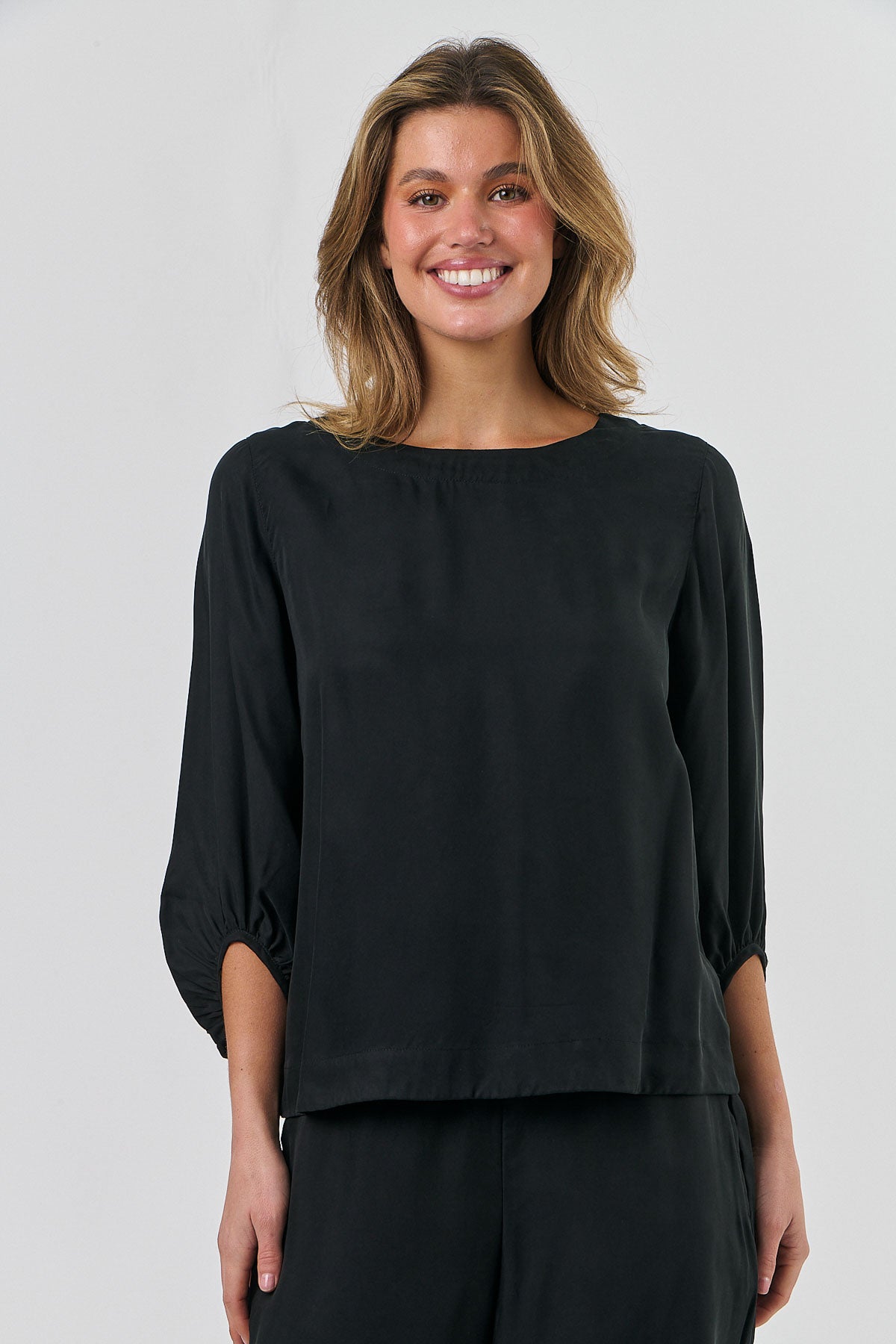 Bishop Sleeve Top Pitch
