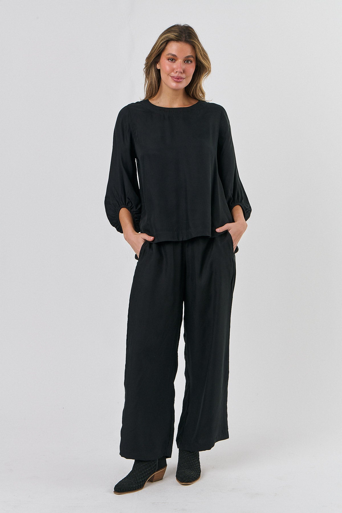Bishop Sleeve Top Pitch