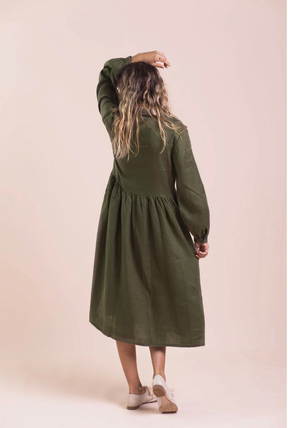 Lazybones Becky Long Sleeve Linen Dress in Olive