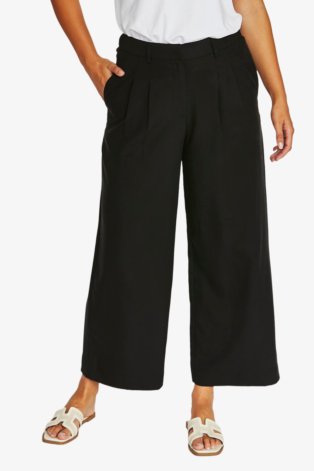 7/8 Pleat Front Pant Black