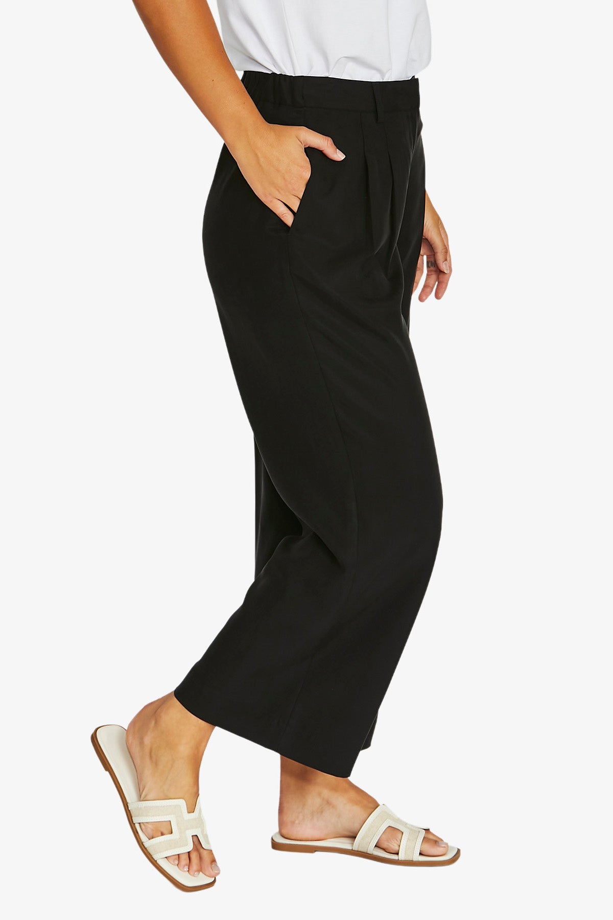 7/8 Pleat Front Pant Black