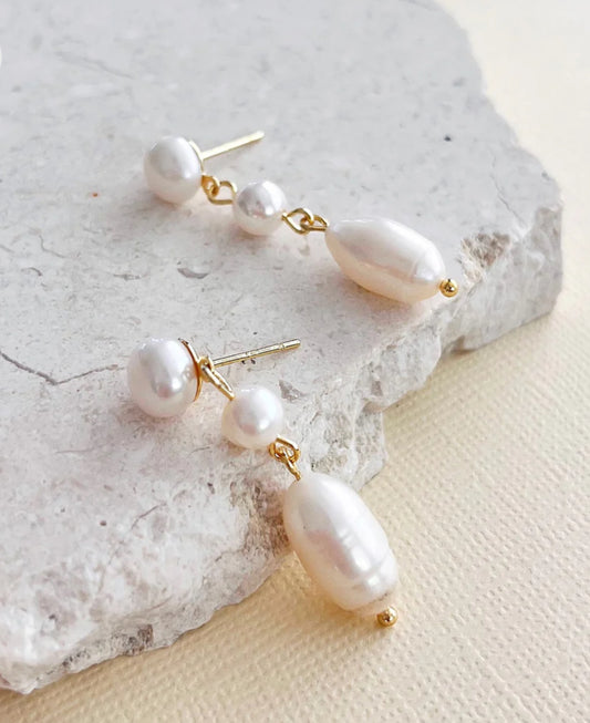 Evie Freshwater Pearl Earrings
