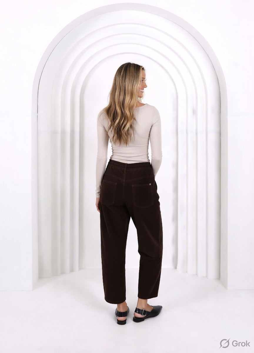 Leo Barrel Cord Jeans Chocolate