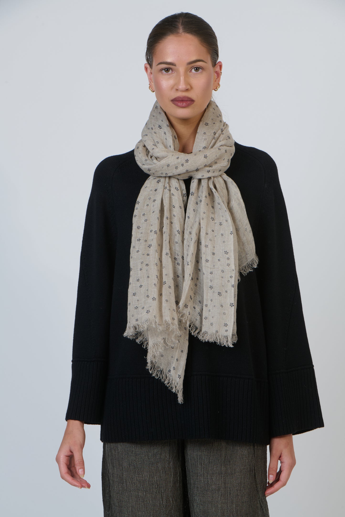 Scarf Taupe LN26-11