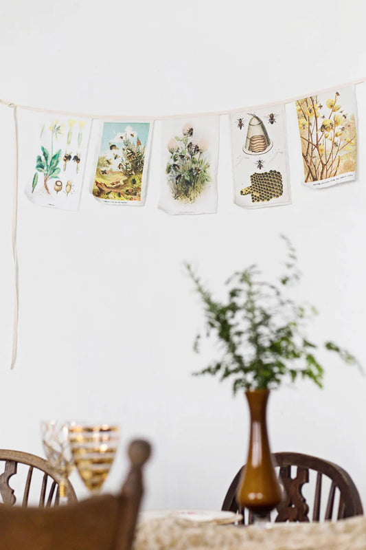 Lazybones Precious Bees Garland