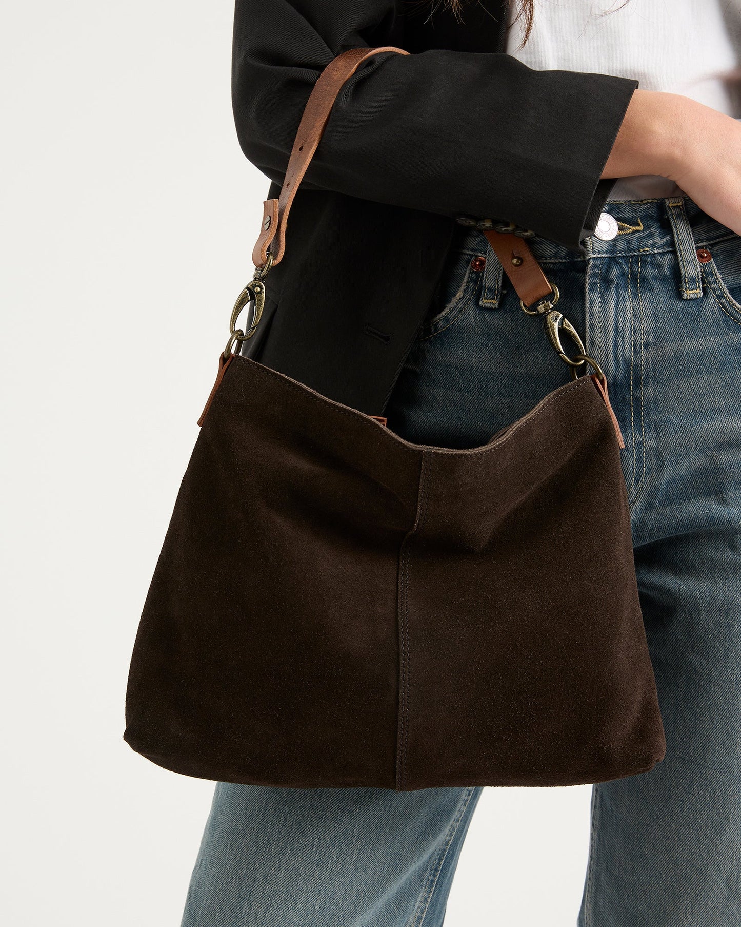 Juju & Co Suede Messenger - Chocolate