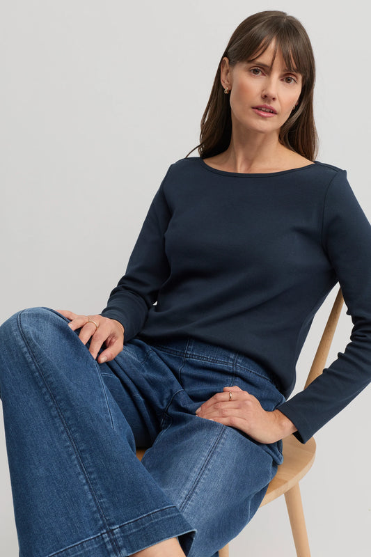 Messenger Tee Navy