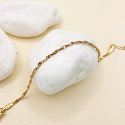 Herringbone Twist Bracelet Gold