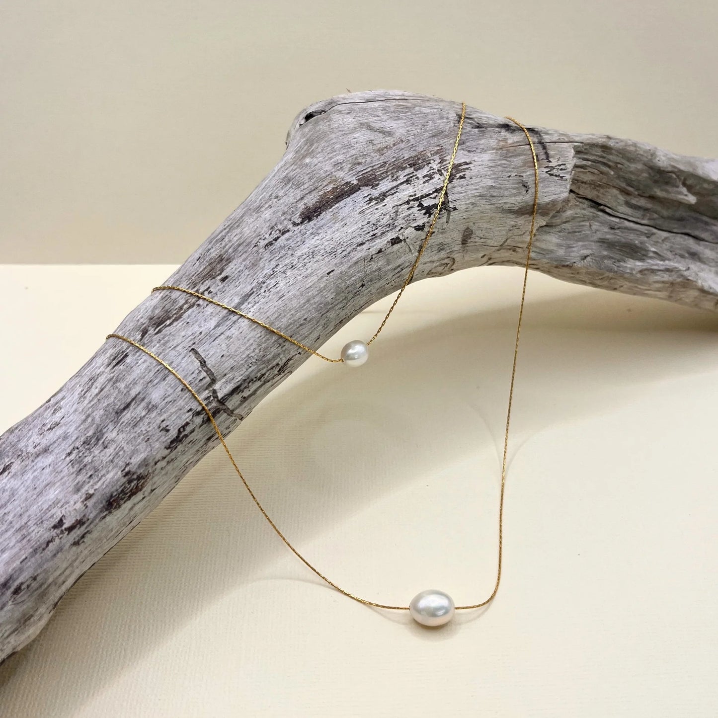 Leila Pearl Necklace Gold