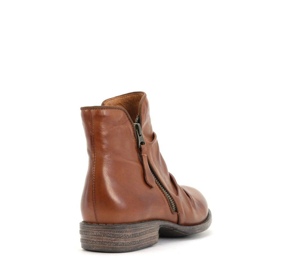 Eos Willet Boots - Brandy